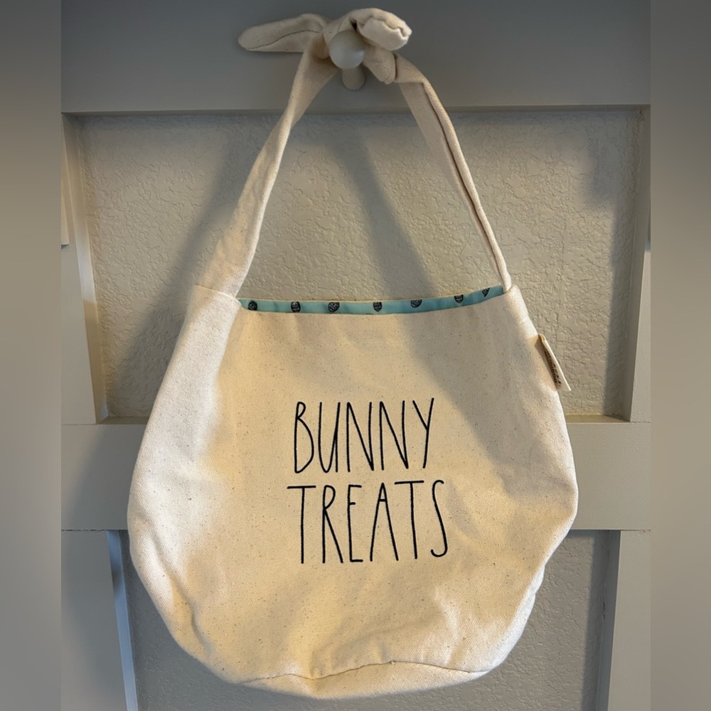 Canvas Tote‎ Bag with Bunny Treats Print